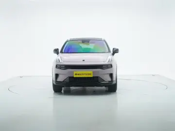 2023 Lynk & Co 06 с пробегом 15 100 км