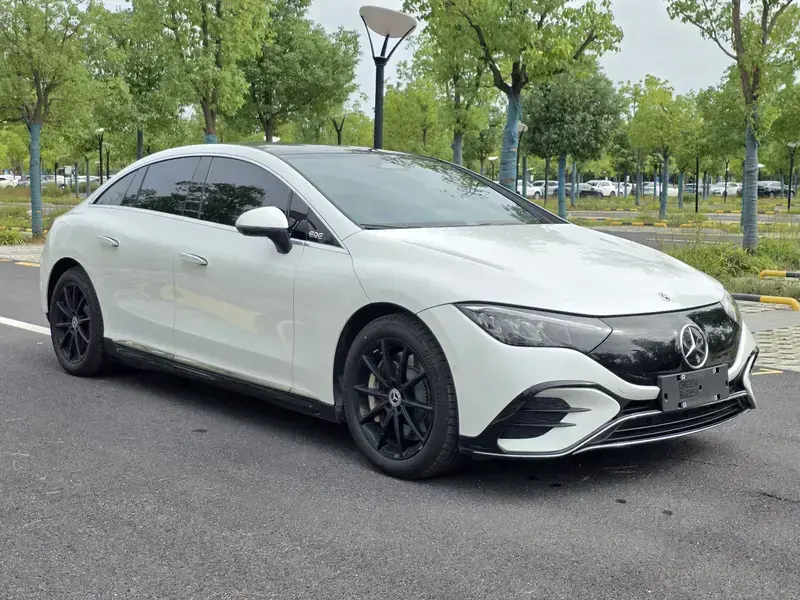 2022 Mercedes-Benz EQE с пробегом 72 000 км