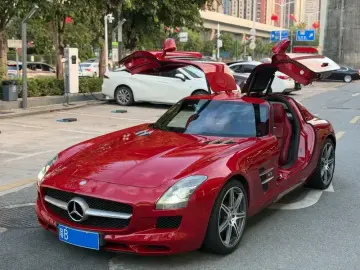 2011 Mercedes-Benz SLS AMG с пробегом 50 000 км