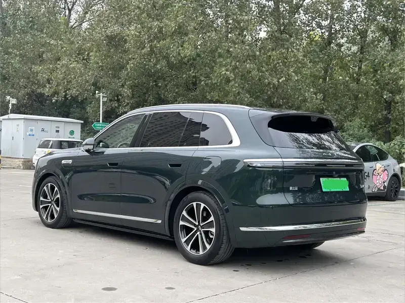 2026 Aito M7 с пробегом 16 000 км