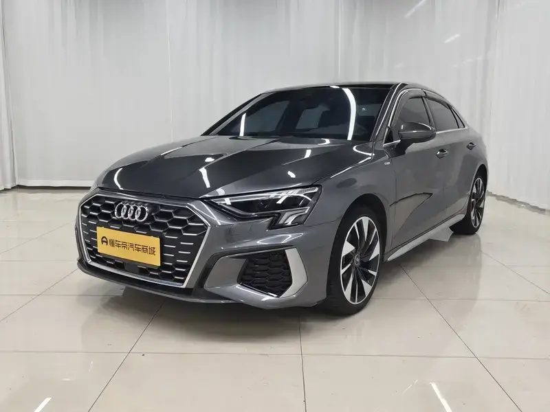 2024 Audi A3 с пробегом 11 300 км