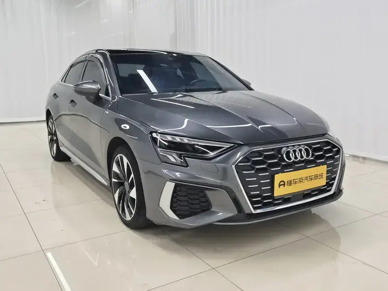 2024 Audi A3 с пробегом 11 300 км