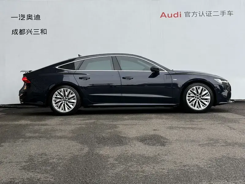 2021 Audi A7 с пробегом 49 200 км