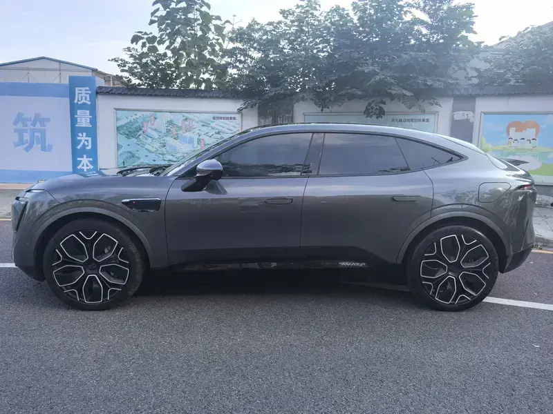 2023 Avatr 11 с пробегом 54 000 км