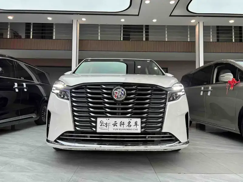 2022 Buick GL8 с пробегом 31 000 км