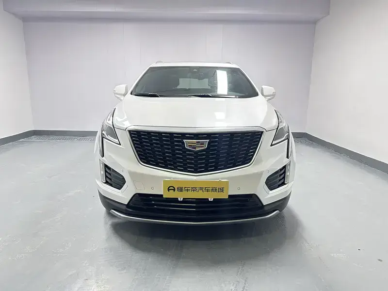 2021 Cadillac XT5 с пробегом 74 800 км