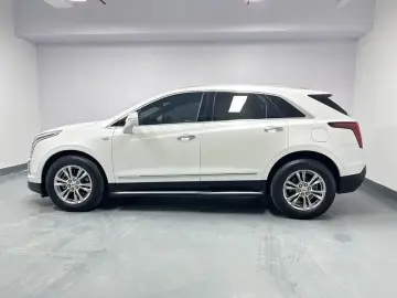 2021 Cadillac XT5 с пробегом 74 800 км