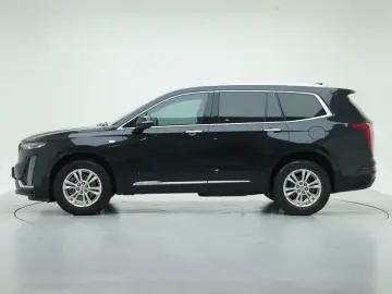 2021 Cadillac XT6 с пробегом 72 900 км