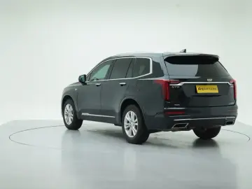 2021 Cadillac XT6 с пробегом 72 900 км