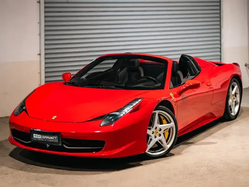 2013 Ferrari 458 с пробегом 11 000 км