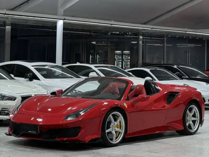 2015 Ferrari 488 с пробегом 42 000 км