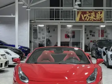 2015 Ferrari 488 с пробегом 42 000 км