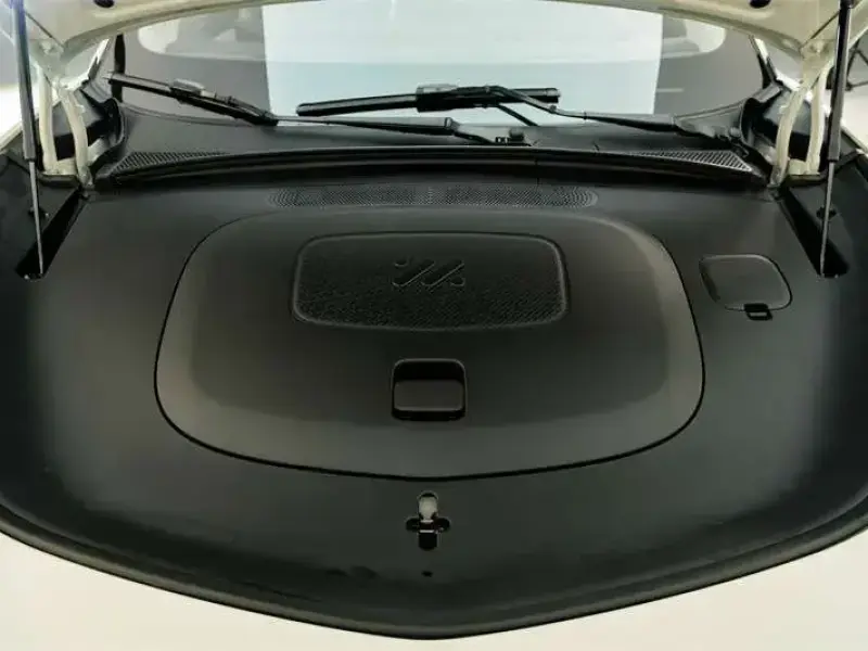 2024 IM Motors (Zhiji) LS7 с пробегом 100 км