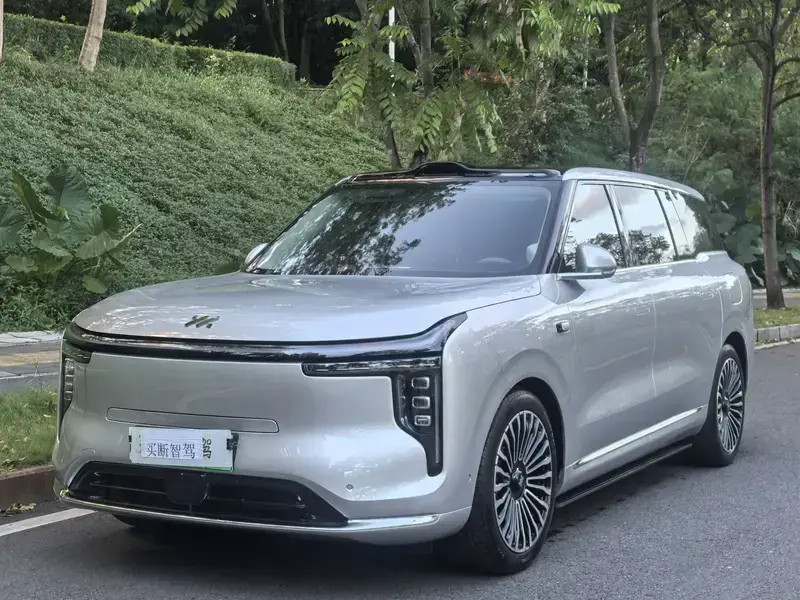 2026 IM Motors (Zhiji) LS9 с пробегом 11 000 км