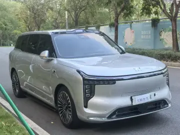 2026 IM Motors (Zhiji) LS9 с пробегом 11 000 км