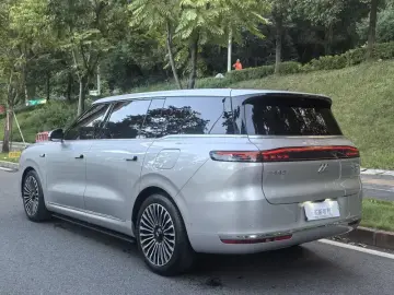 2026 IM Motors (Zhiji) LS9 с пробегом 11 000 км