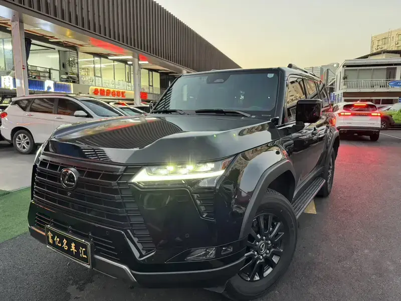 2024 Lexus GX с пробегом 75 000 км