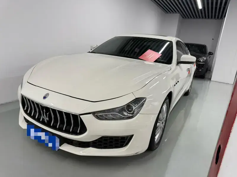 2021 Maserati Ghibli с пробегом 50 600 км