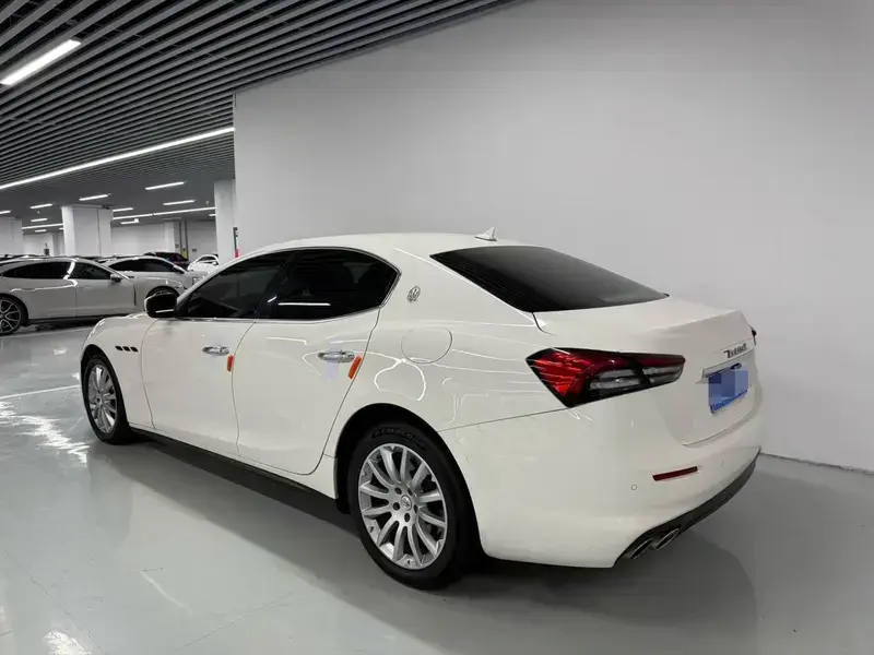 2021 Maserati Ghibli с пробегом 50 600 км