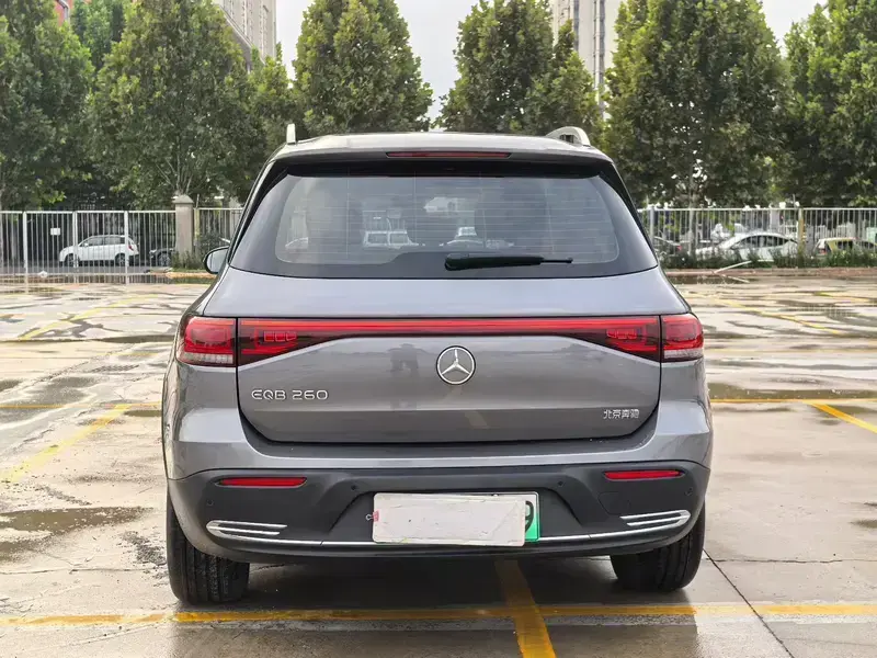 2023 Mercedes-Benz EQB с пробегом 56 000 км