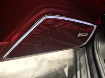 2023 Porsche Panamera с пробегом 22 000 км