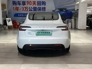 2023 Tesla Model 3 с пробегом 52 100 км