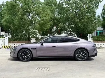 2024 Xiaomi SU7 с пробегом 22 000 км