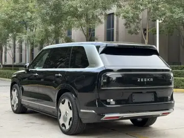 2026 Zeekr 9X с пробегом 100 км