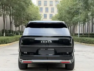 2026 Zeekr 9X с пробегом 100 км