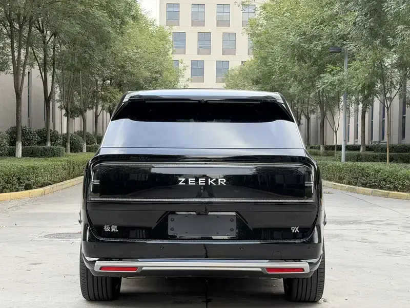 2026 Zeekr 9X с пробегом 100 км