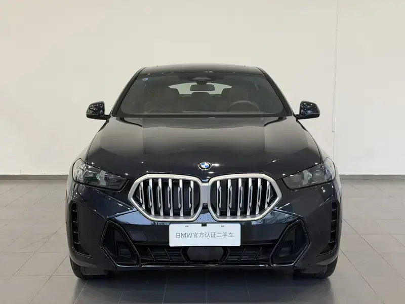2023 BMW X6 с пробегом 5 000 км