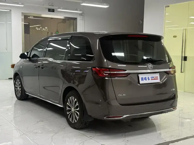 2023 Buick GL8 с пробегом 135 000 км