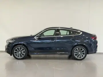 2023 BMW X6 с пробегом 5 000 км