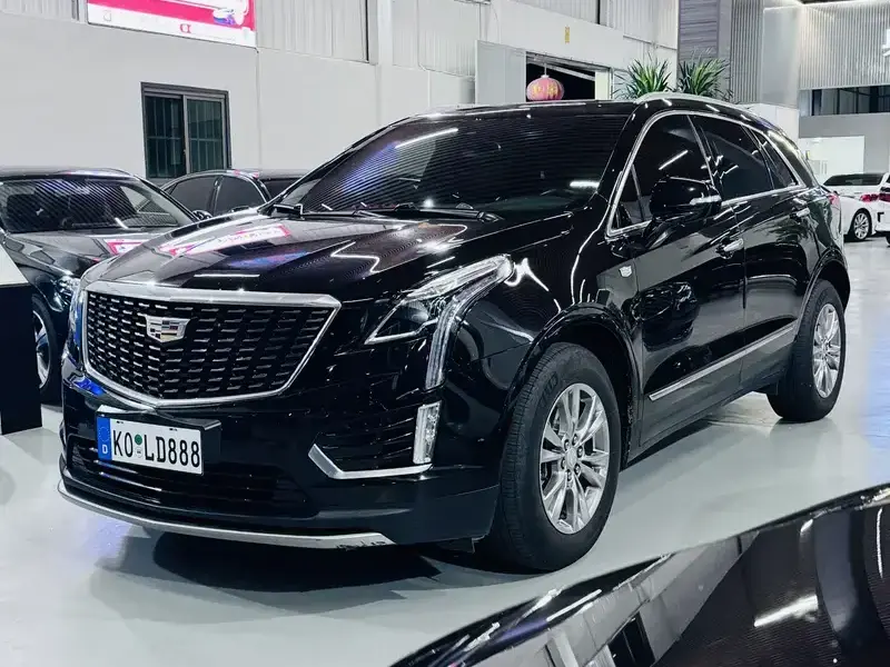 2022 Cadillac XT5 с пробегом 34 000 км