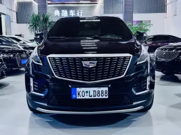 2022 Cadillac XT5 с пробегом 34 000 км