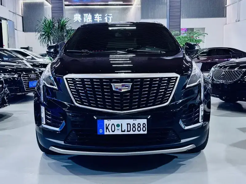 2022 Cadillac XT5 с пробегом 34 000 км