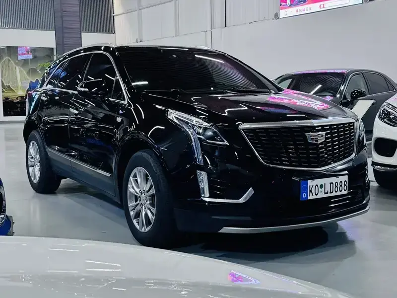 2022 Cadillac XT5 с пробегом 34 000 км