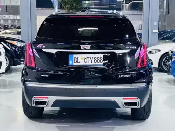 2022 Cadillac XT5 с пробегом 34 000 км