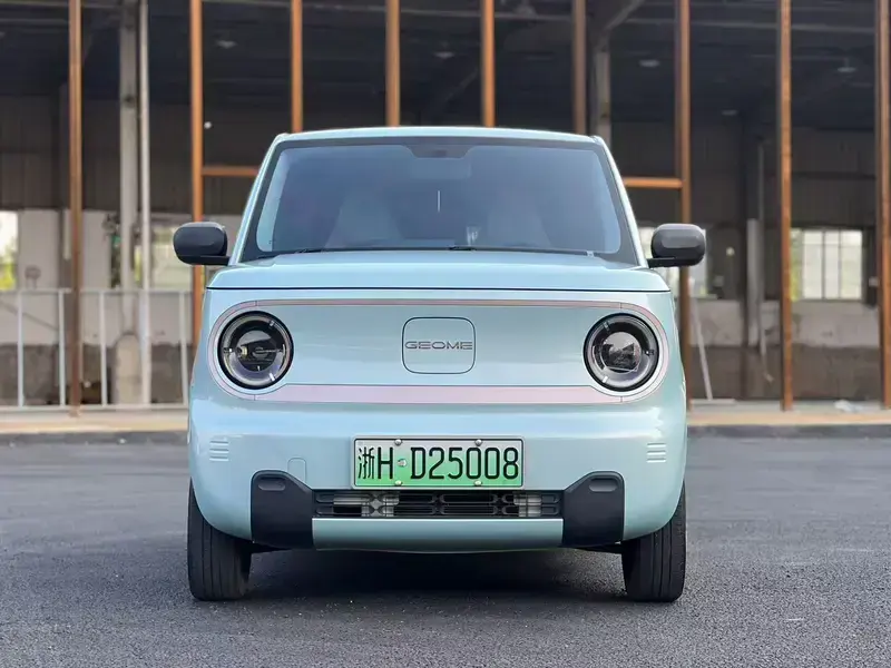 2023 Geely Panda с пробегом 43 000 км