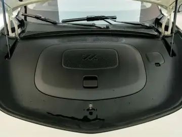 2024 IM Motors (Zhiji) LS7 с пробегом 100 км