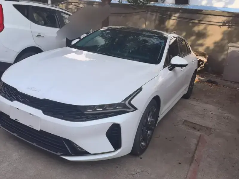 2020 Kia K5 с пробегом 52 000 км