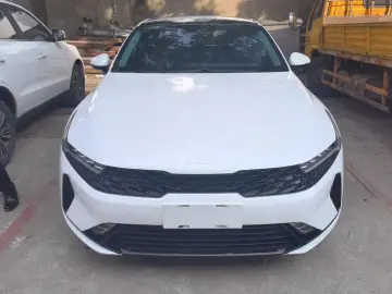 2020 Kia K5 с пробегом 52 000 км