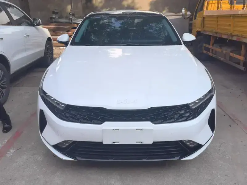 2020 Kia K5 с пробегом 52 000 км