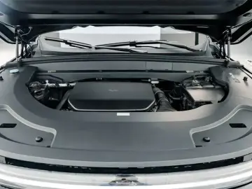 2025 Li Auto (Lixiang) L7 с пробегом 9 000 км