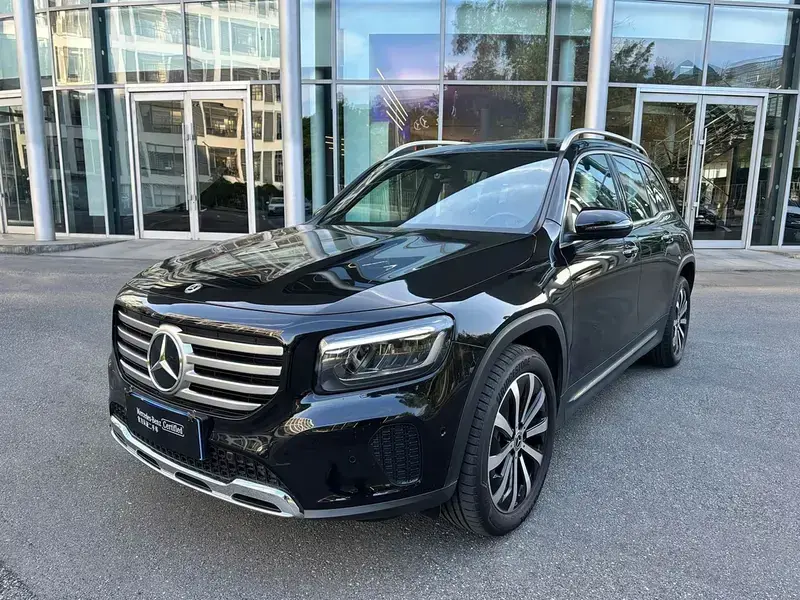2025 Mercedes-Benz GLB с пробегом 9 000 км