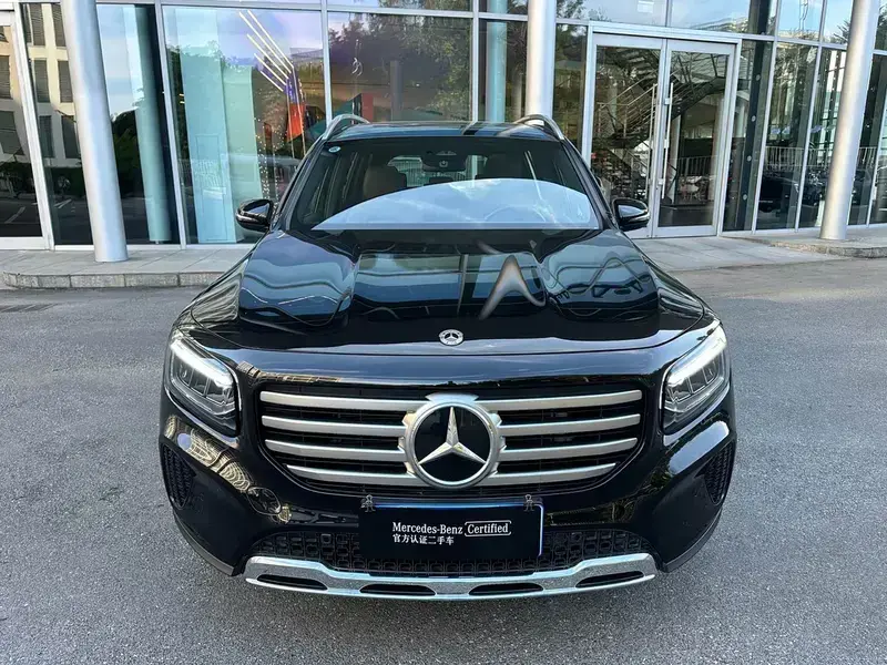 2025 Mercedes-Benz GLB с пробегом 9 000 км