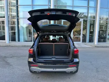 2025 Mercedes-Benz GLB с пробегом 9 000 км
