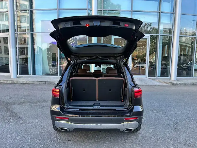 2025 Mercedes-Benz GLB с пробегом 9 000 км