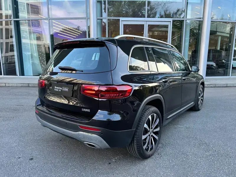 2025 Mercedes-Benz GLB с пробегом 9 000 км