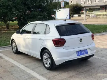 2021 Volkswagen Polo с пробегом 15 000 км